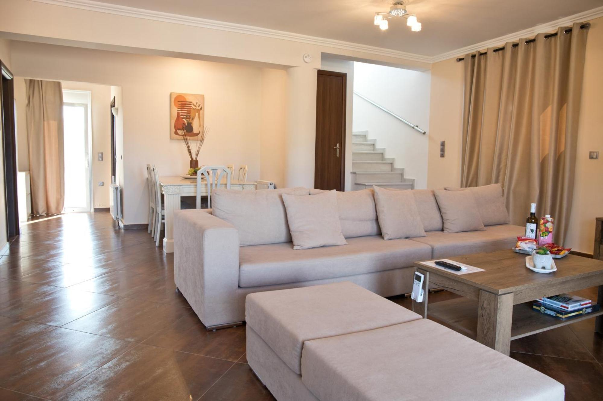 Eva στην περιοχή Villa Eretria (Evia)