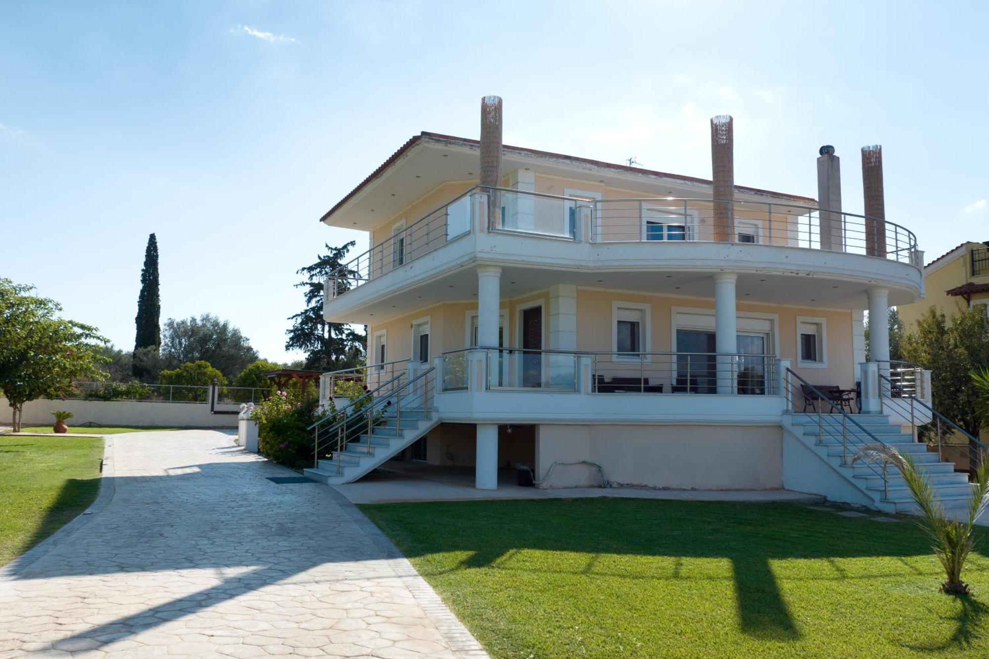 Eva στην περιοχή Eretria (Evia)