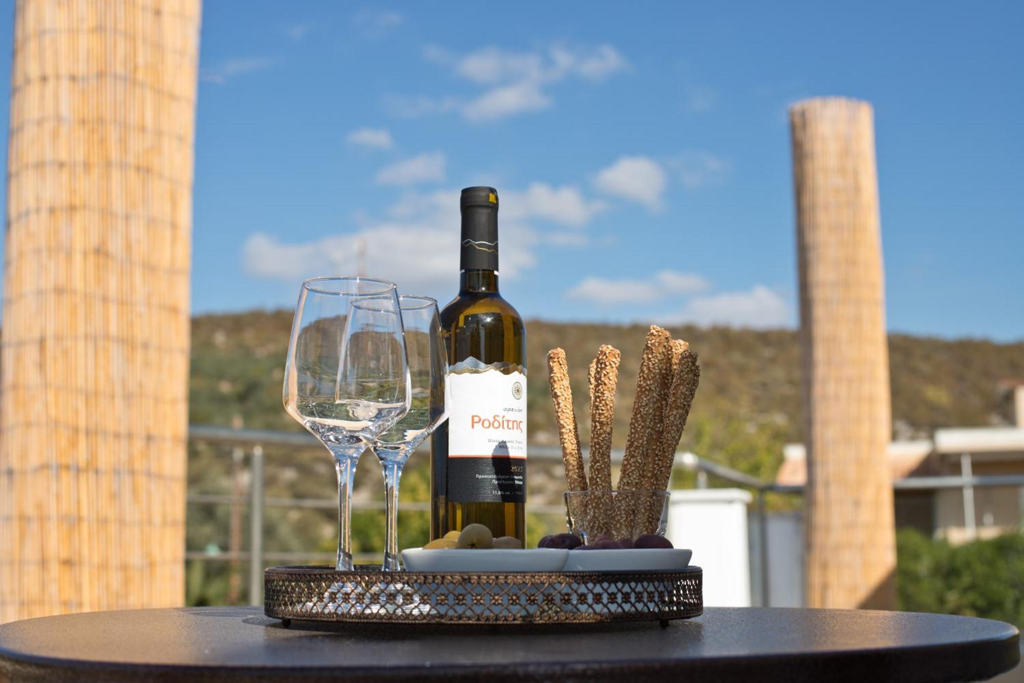 Eva στην περιοχή * Eretria (Evia)